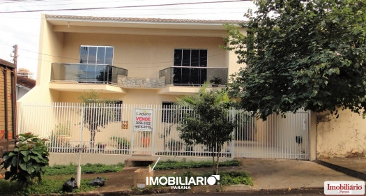 Residência para  venda em Zona II, Umuarama, 230,00m², com 3 quartos