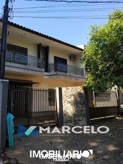 Sobrado para  venda em Zona I, Umuarama, 233,35m², com 3 quartos