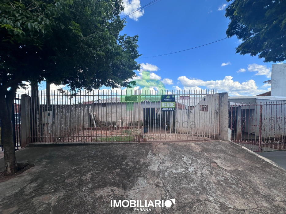 Residência para  venda em Zona IV, Umuarama, 299,00m², com 2 quartos