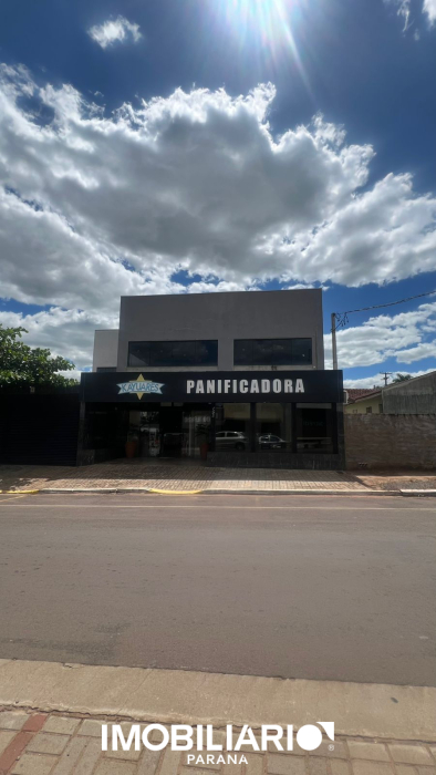 Sobrado para  venda em Centro, Maria Helena, 600,00m²