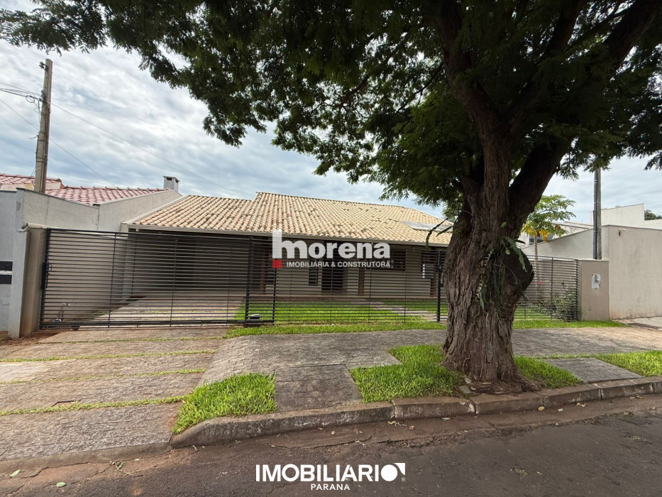 Residência para  venda em Parque Cidade Jardim, Umuarama, 450,00m², com 3 quartos