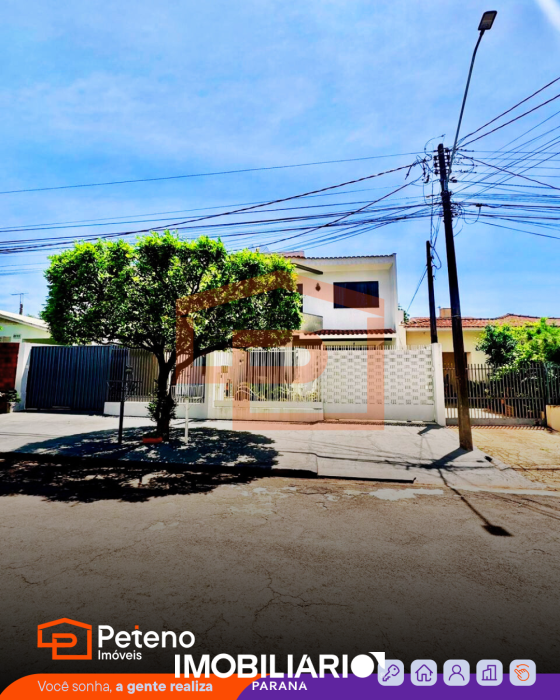 Sobrado para  venda em Zona II, Umuarama, 200,00m²