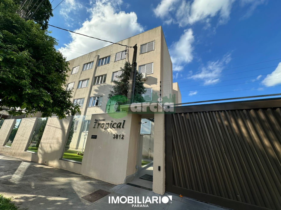 Apartamento para  alugar em Zona II, Umuarama, com 3 quartos