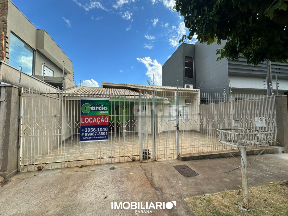 Residência para  alugar em Zona II, Umuarama, com 2 quartos