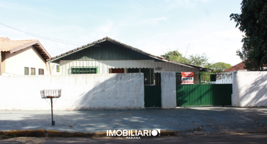 Residência para  alugar em Zona III, Umuarama, 150,00m², com 3 quartos