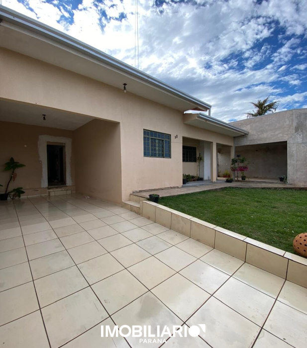 Residência para  venda em Jardim Albuquerque, Campo Mourão, 255,00m², com 2 quartos