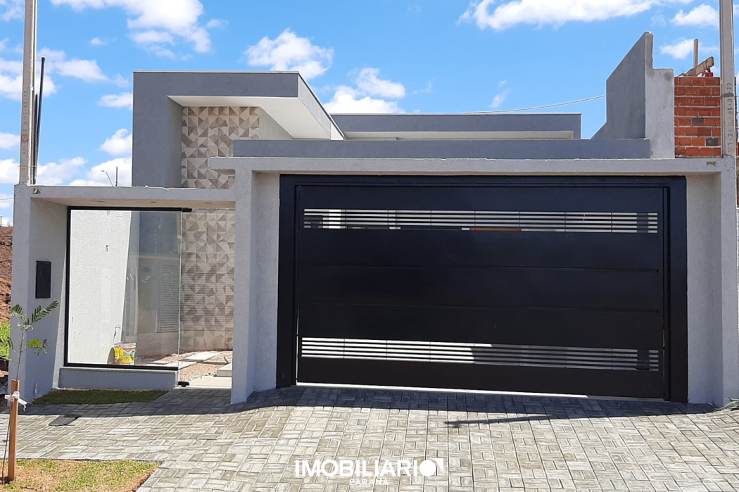 Residência para  venda em Parque Ônix, Umuarama, 249,52m²