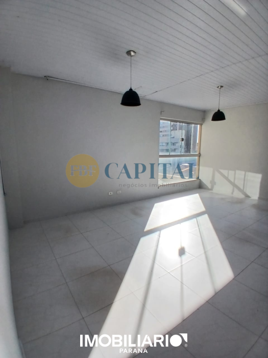 Sala Comercial para  alugar em Zona III, Umuarama, 100,00m²