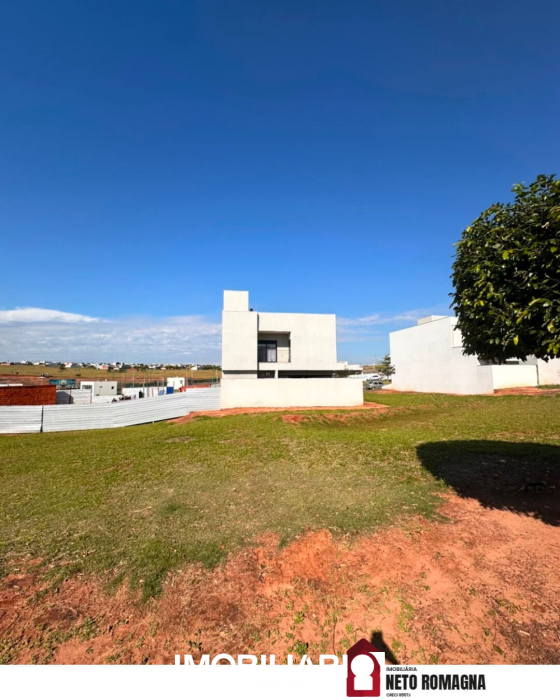 Terreno para  venda em Gleba Figueira, Umuarama, 240,00m²