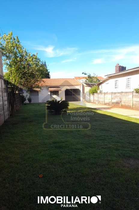 Residência para  venda em Centro, Campo Mourão, 500,00m², com 3 quartos