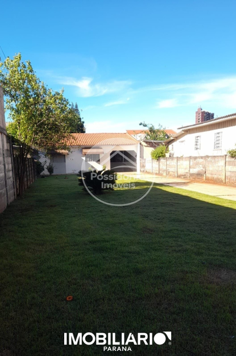 Residência para  venda em Centro, Campo Mourão, 500,00m², com 3 quartos