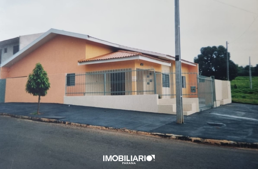 Residência para  venda em Jardim dos Pássaros, Umuarama, 231,53m²