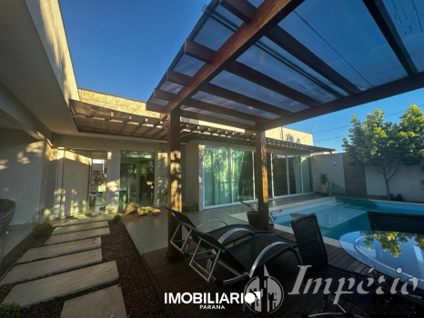 Residência para  venda em Jardim Copacabana, Campo Mourão, 500,00m², com 4 quartos