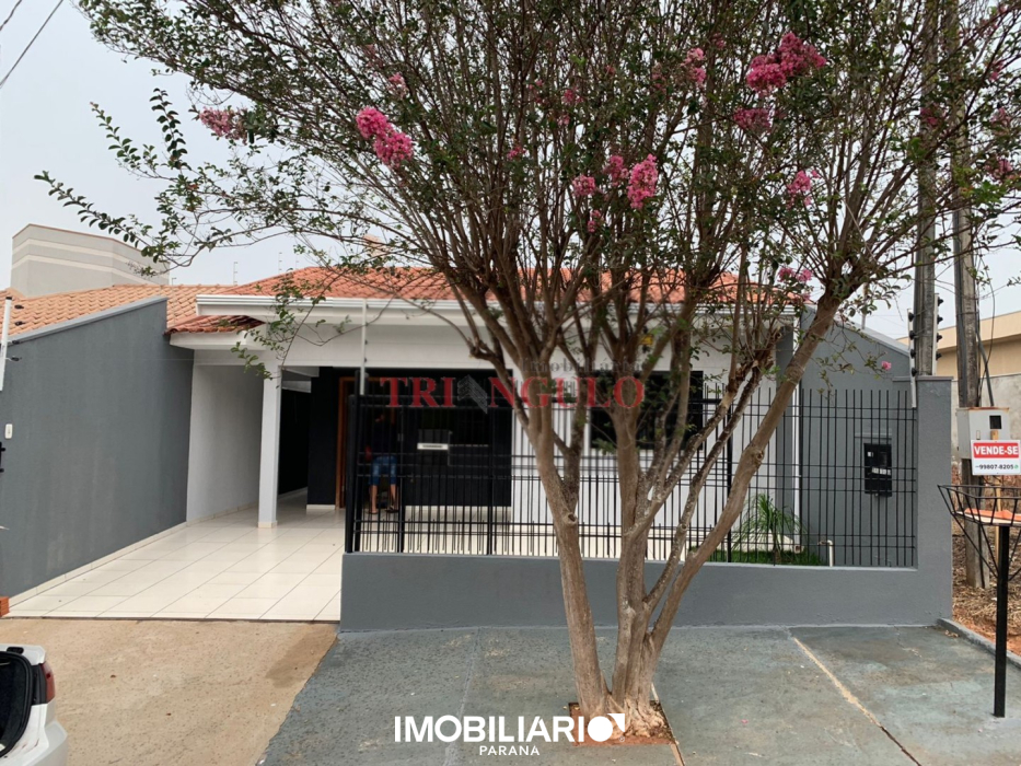 Residência para  venda em Zona IV, Umuarama, 200,00m², com 2 quartos