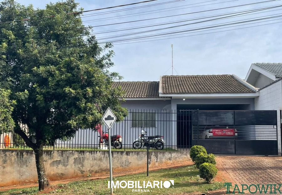 Residência para  venda em Cidade Alta, Campo Mourão, 260,00m², com 3 quartos