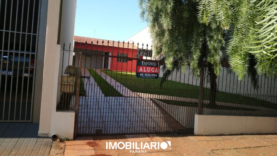 Residência para  alugar em Centro, Campo Mourão, com 3 quartos