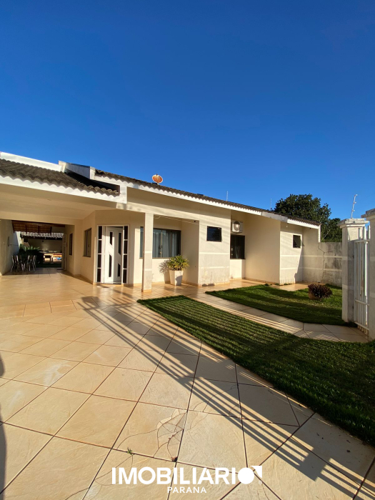 Residência para  venda em Vila Corinthians, Campo Mourão, 360,00m², com 2 quartos