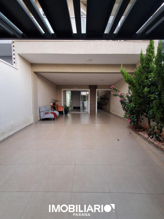 Sobrado para  venda em Centro, Campo Mourão, 142,00m², com 2 quartos