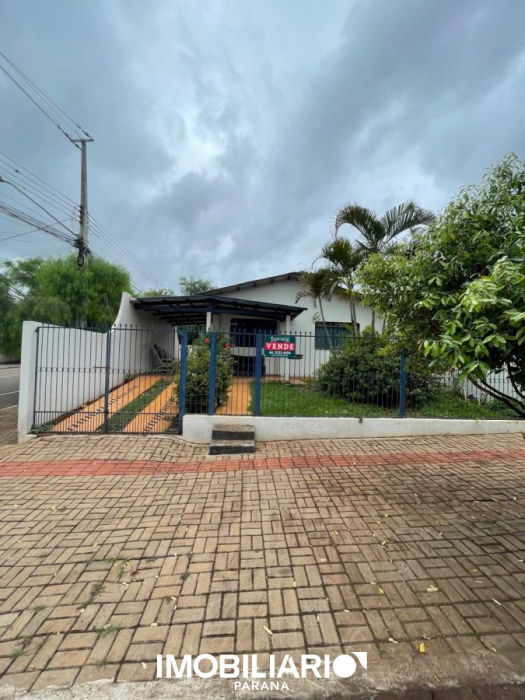 Residência para  venda em Centro, Campo Mourão, 475,00m²