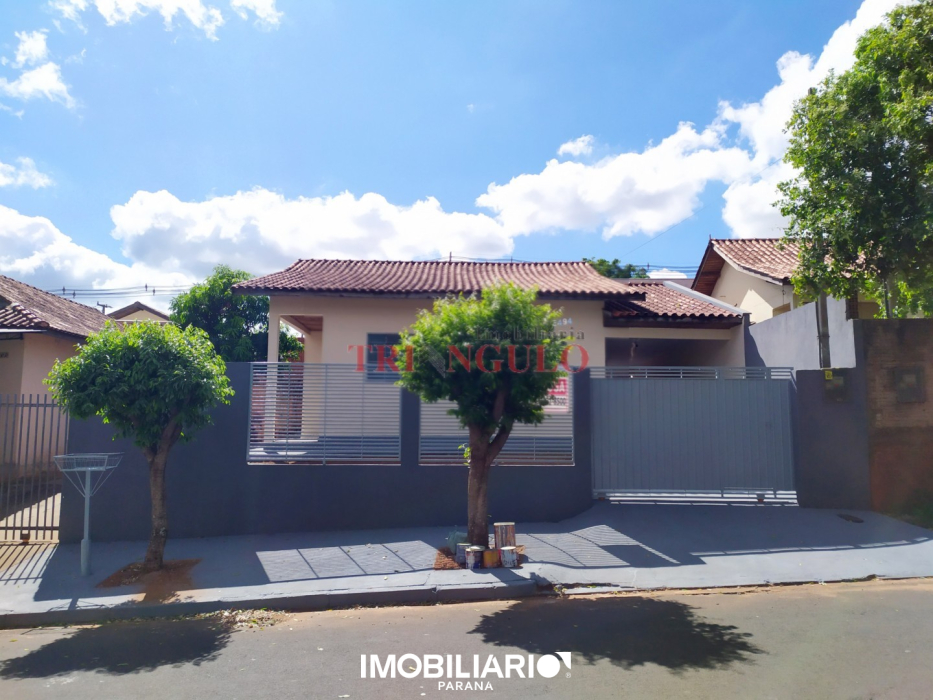 Residência para  alugar em Jardim Verde Vale, Umuarama, 205,00m², com 3 quartos