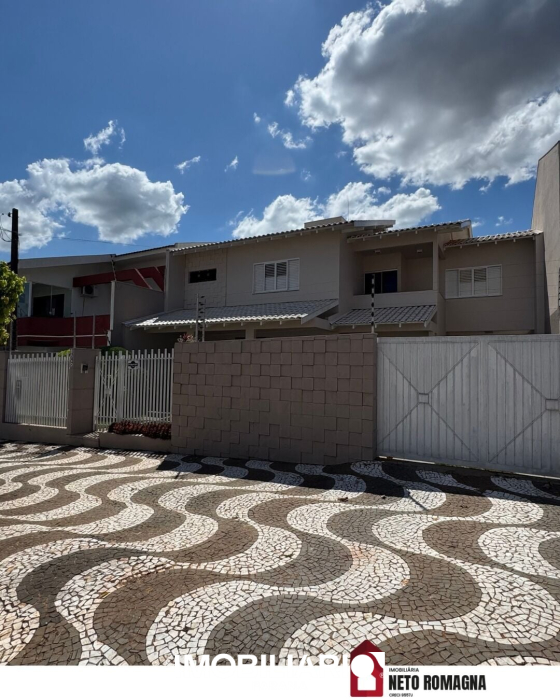 Residência para  venda em Zona I, Umuarama, 501,00m², com 4 quartos