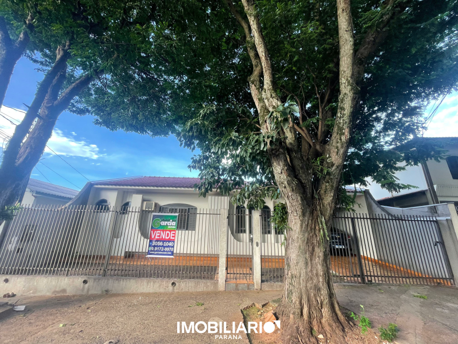 Residência para  venda em Zona II, Umuarama, 490,00m², com 2 quartos