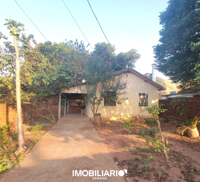 Residência para  alugar em Zona V, Umuarama, 80,00m², com 3 quartos