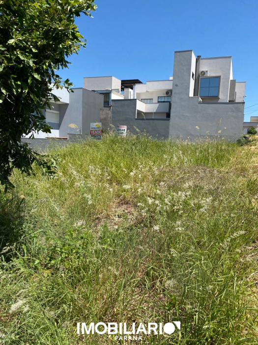 Terreno para  vendaUmuarama, 180,00m²