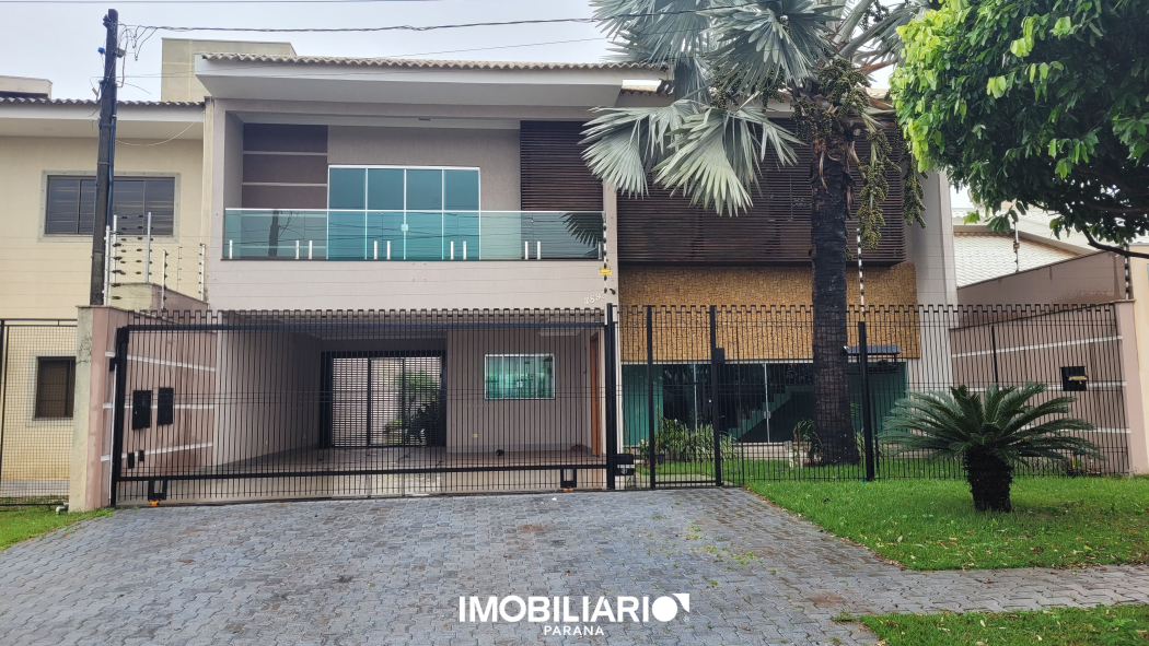 Sobrado para  venda em Zona VII, Umuarama, 315,00m², com 3 quartos