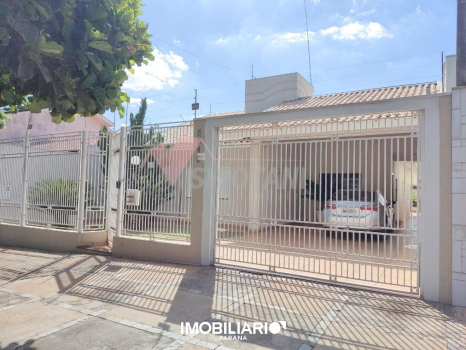 Residência para  venda em Zona I-A, Umuarama, 372,00m², com 3 quartos