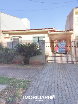 Residência para  venda em Zona V, Umuarama, 340,00m², com 4 quartos