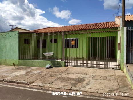 Residência para  venda em Conjunto Residencial Vinte e Oito de Outubro, Umuarama, 180,00m², com 2 quartos