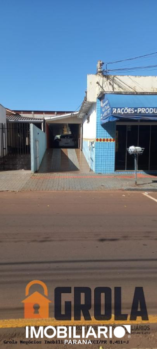 Residência para  venda em Centro, Campo Mourão, 475,00m²