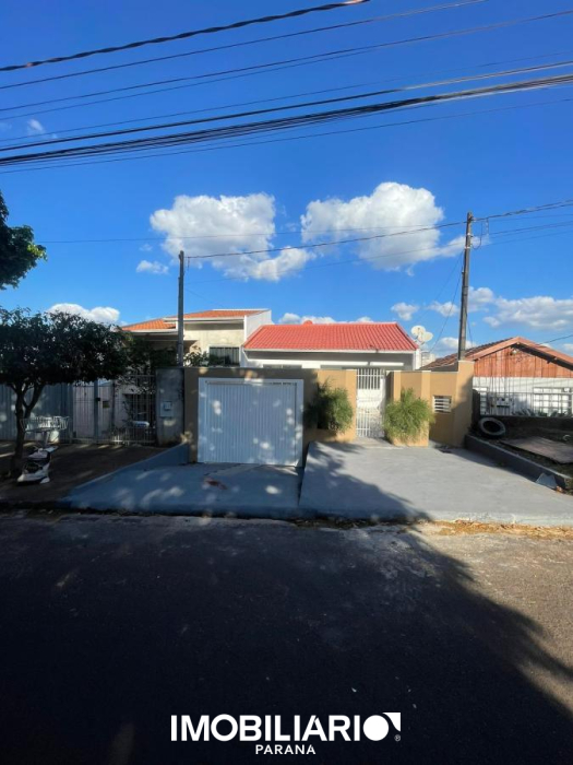 Residência para  venda em Zona IV, Umuarama, 300,00m², com 3 quartos