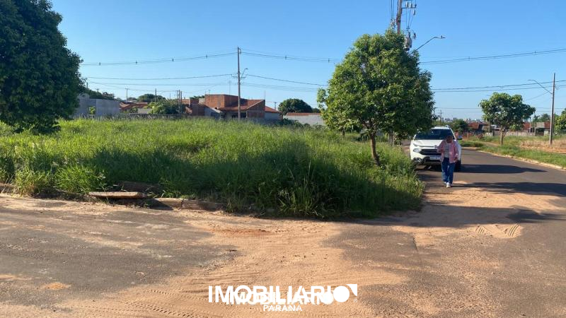 Terreno para  venda em Jardim Pimentel, Umuarama