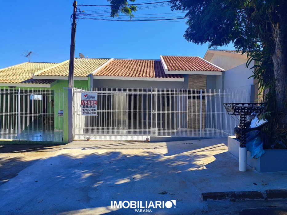 Residência para  venda em Zona V, Umuarama, com 2 quartos