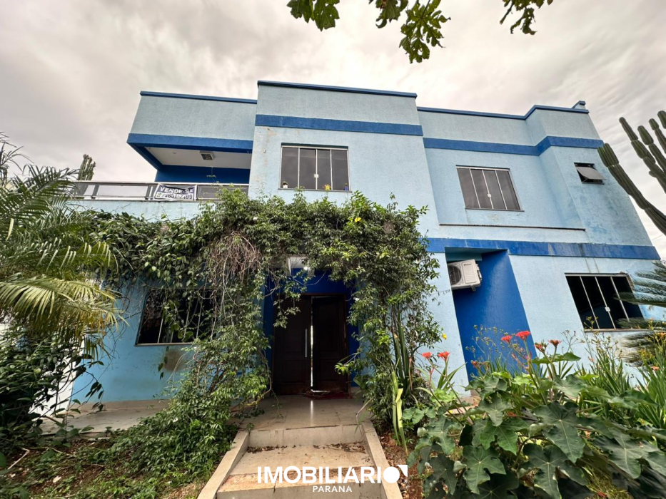 Sobrado para  venda em Vila Teixeira, Campo Mourão, 385,00m², com 4 quartos