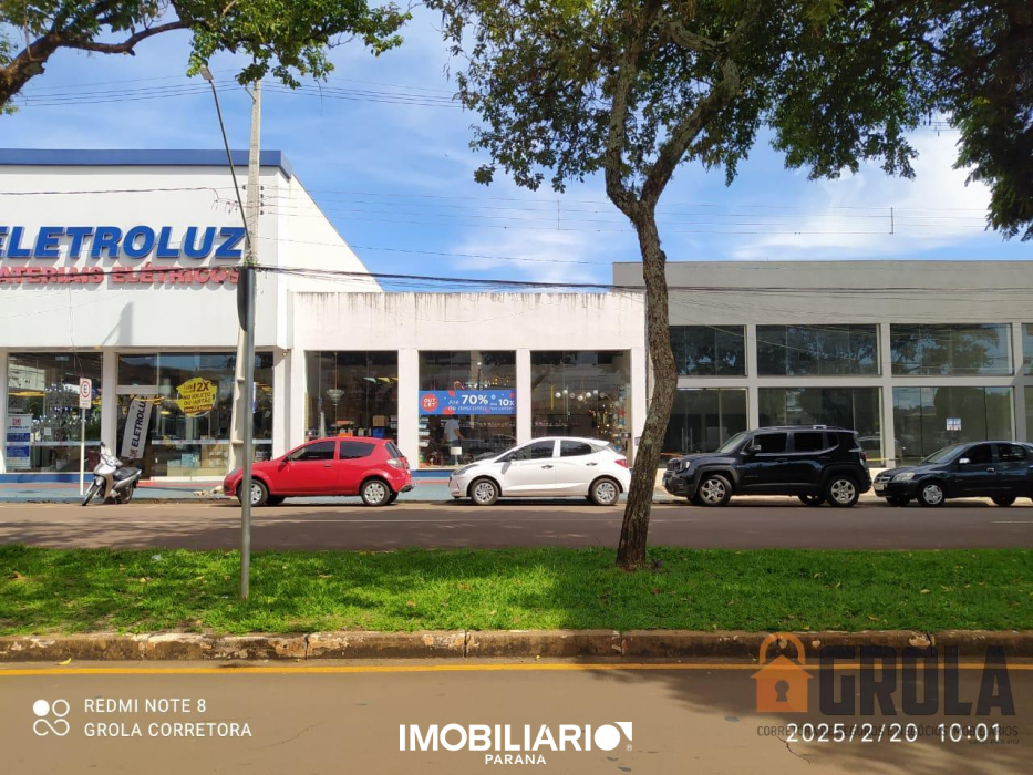 Sala Comercial para  venda em Centro, Campo Mourão, 450,00m²
