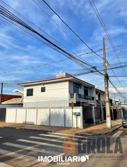 Sobrado para  venda em Jardim Francisco Ferreira Albuquerque, Campo Mourão, 163,00m², com 4 quartos