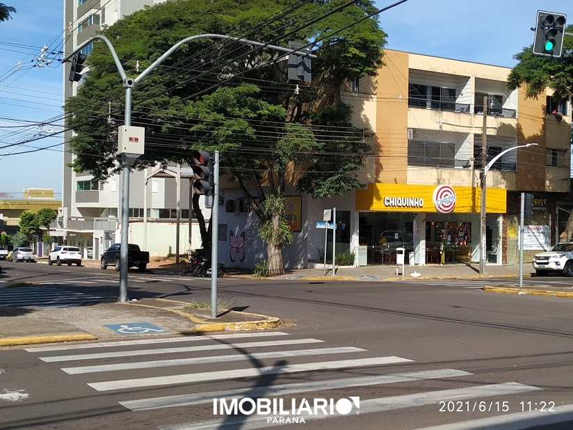 Prédio Comercial para  venda em Zona III, Umuarama, 1.090,00m², com 4 quartos