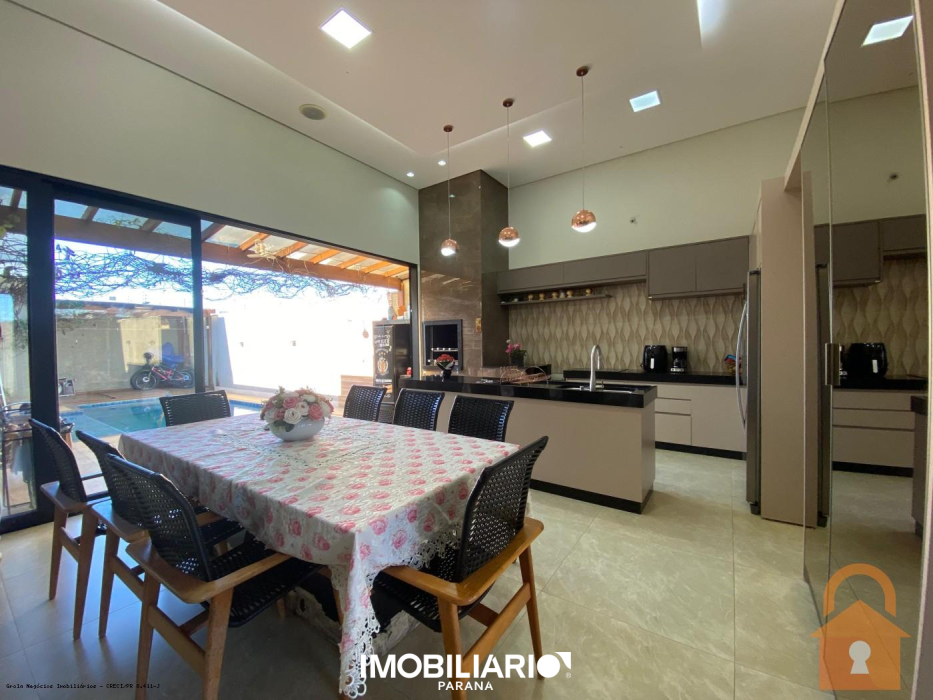 Residência para  venda em Jardim Imperial I, Campo Mourão, 295,00m², com 3 quartos