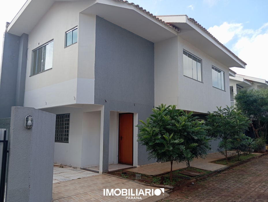 Residência para  alugar em Zona VI, Umuarama, 120,00m², com 3 quartos