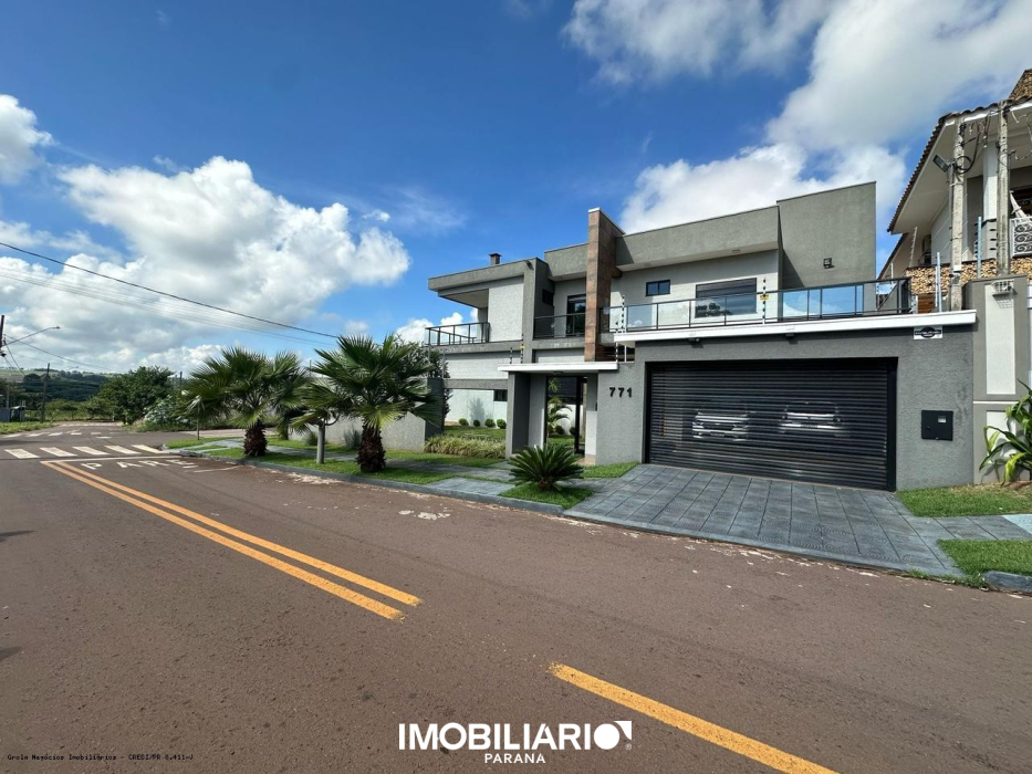 Sobrado para  venda em Jardim Flora III, Campo Mourão, 285,00m²
