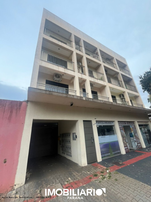 Apartamento para  venda em Centro, Campo Mourão, 108,00m², com 3 quartos