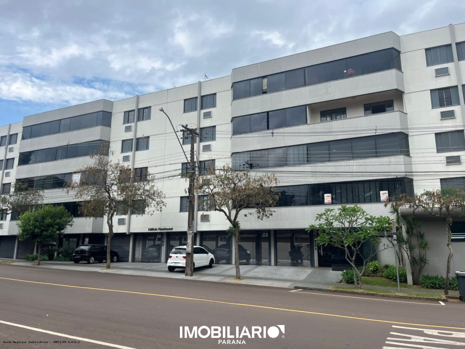 Apartamento para  alugar em Centro, Campo Mourão, 148,00m², com 3 quartos