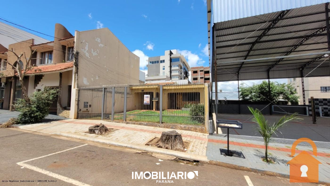 Terreno para  venda em Centro, Campo Mourão, 500,00m², com 3 quartos