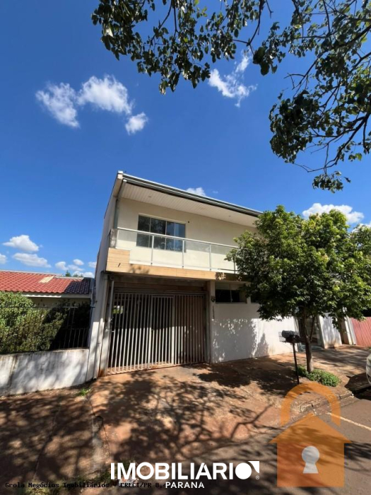 Sobrado para  venda em Centro, Campo Mourão, 416,00m², com 5 quartos