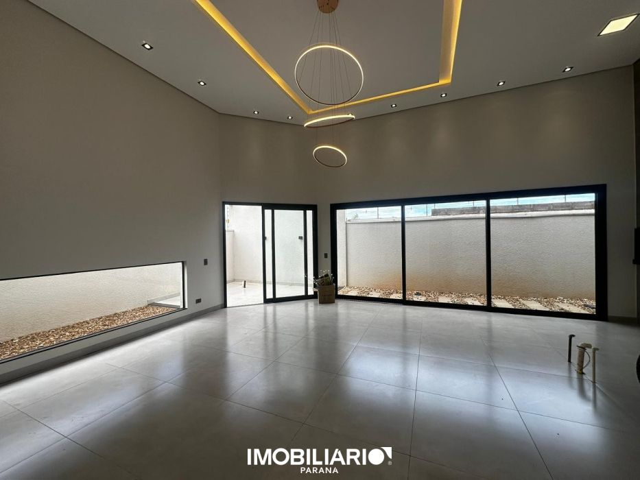 Casa Em Condomínio para  venda em Zona III, Umuarama, 250,00m², com 3 quartos