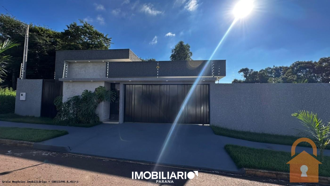Residência para  venda em Jardim Flora III, Campo Mourão, 335,00m², com 3 quartos