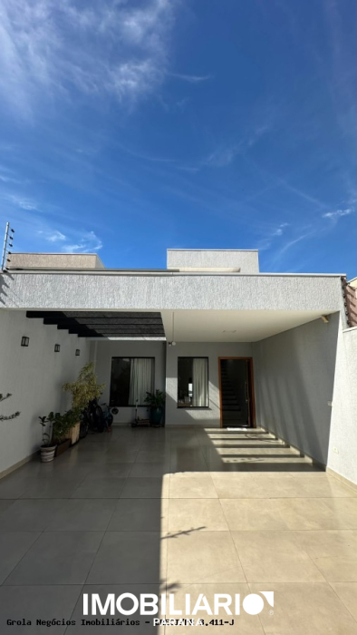 Sobrado para  venda em Centro, Campo Mourão, 192,00m², com 3 quartos